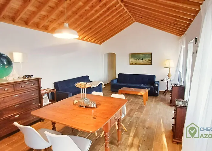 Casa à Beira-mar No Porto Martins Com Acesso Ao Mar *